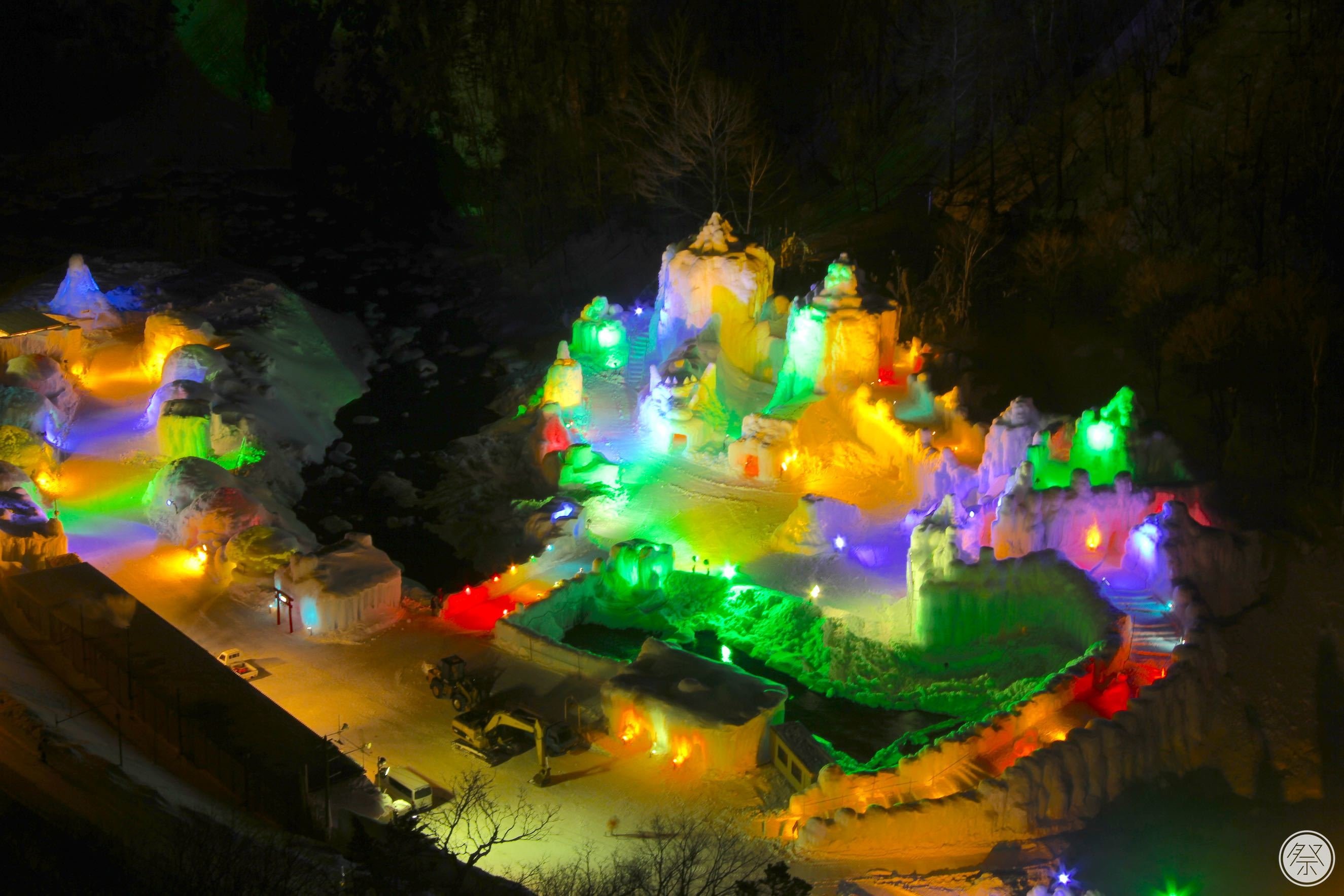 ❄️ 소운쿄 온천 빙폭 축제 (Sounkyo Onsen Ice Fall Festival) 이미지 6